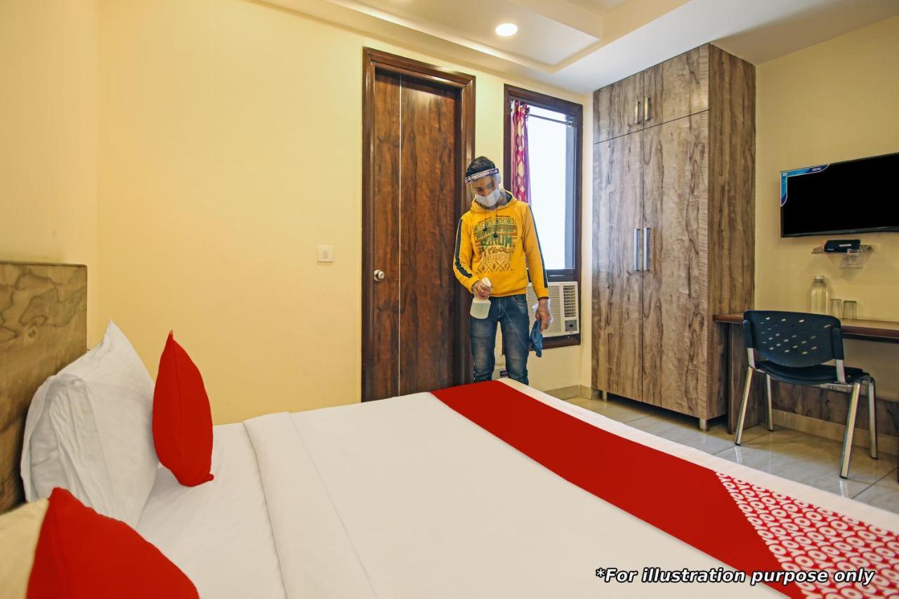 Oyo Flagship Shine Hotel Chinhat Εξωτερικό φωτογραφία