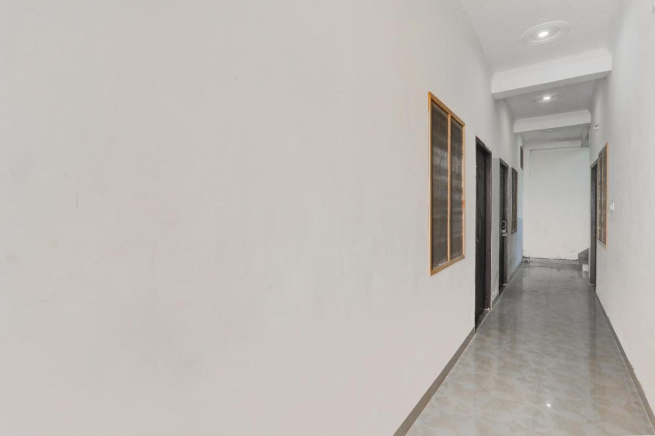 Oyo Flagship Shine Hotel Chinhat Εξωτερικό φωτογραφία